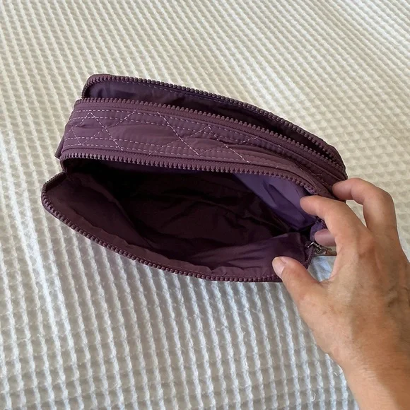 MARC JACOBS Quilted Purple DOUBLE ZIP Accessories Bag - Picture 4 of 7